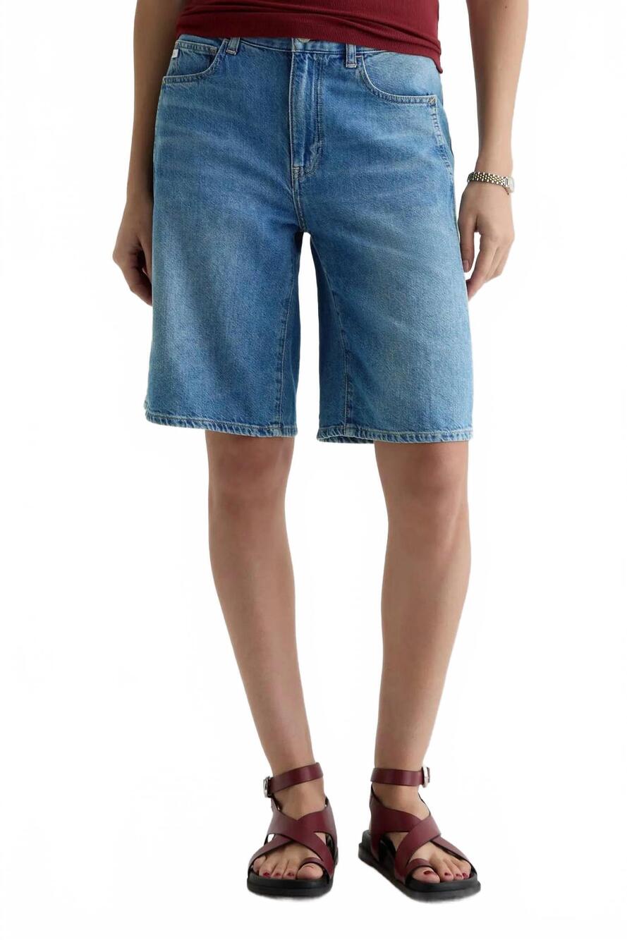 NEW AG JEANS thalia short in galaxy